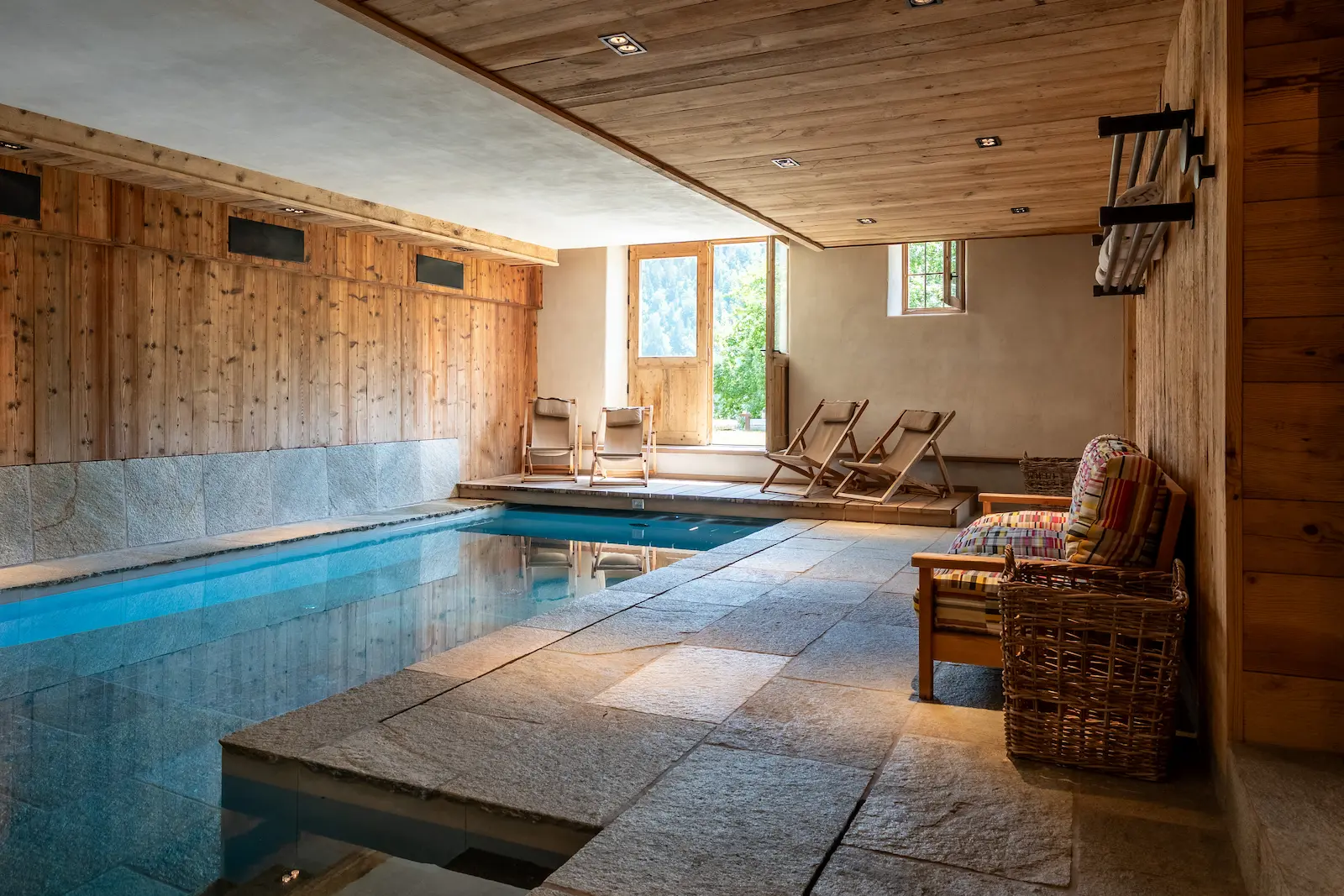 Piscine intérieure chauffée près de Megève